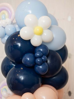 Image post by @partyup_balloons_by_melissa on Instagram