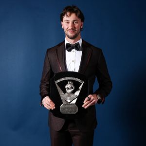 Image post by @paulskenes on Instagram