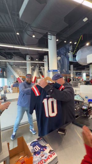 Video post by @newenglandpatriots on Facebook