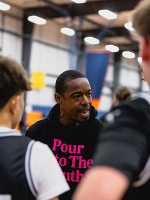 Image post by @theofficialcoacht on Instagram