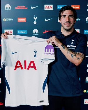 Image post by @spursofficial on Instagram