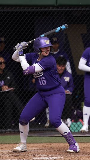 Video post by @UWAthletics on Twitter