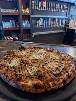Image post by @wingnutzbarandgrill on Instagram