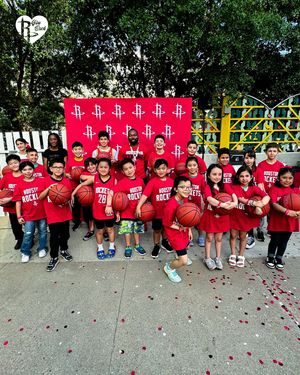 Image post by @rocketsgiveback on Instagram