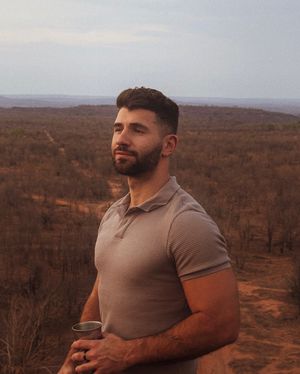 Image post by @itsrobbieg on Instagram