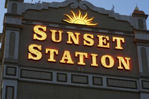 Image post by @sunsetstation on Instagram