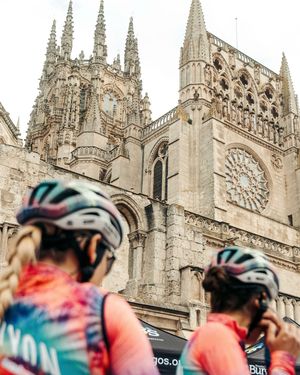 Image post by @wmncycling on Instagram