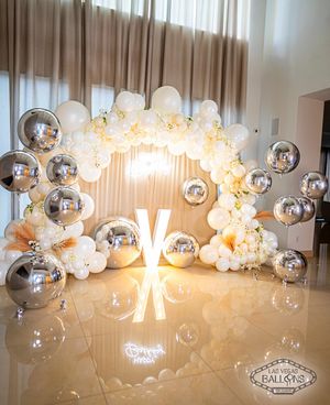 Image post by @lasvegasballoons on Instagram