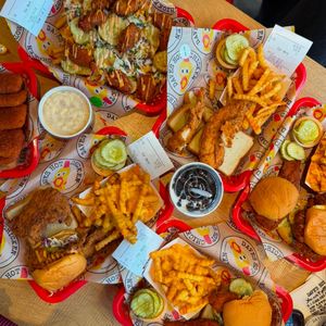 Image post by @daveshotchicken on Instagram