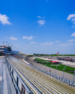 Image post by @iowaspeedway on Instagram