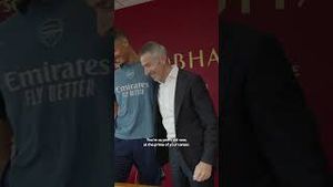 Video post by @arsenal on YouTube