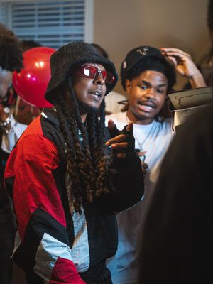 Image post by @1kphew on Instagram
