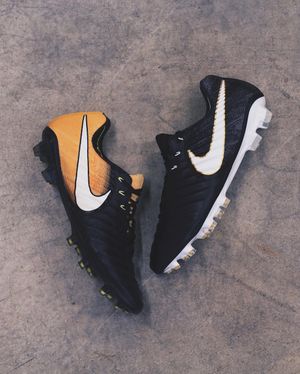 Image post by @soccerdotcom on Instagram