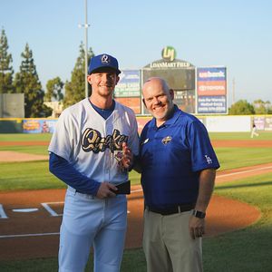 Image post by @rcquakes on Instagram