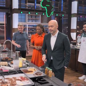 Video post by @FoodClubFOX on Facebook