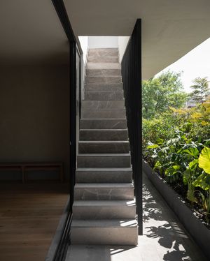 Image post by @bloqe.real.estate on Instagram