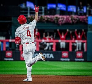 Image post by @Phillies on Twitter