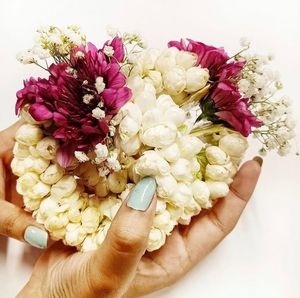Image post by @sayitwithflowerspk on Facebook