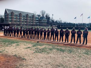 Image post by @davenportsoftball on Instagram