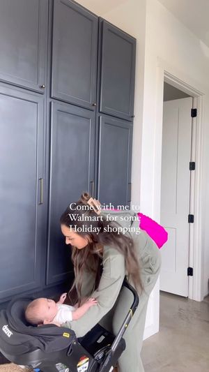 Video post by @sabrinanoellee on Instagram