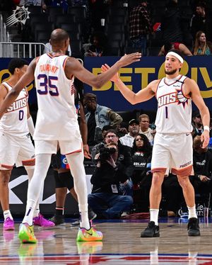 Image post by @suns on Instagram
