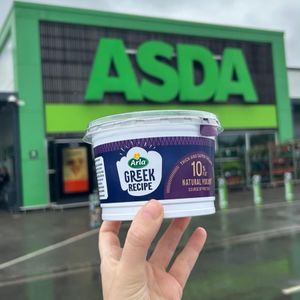 Image post by @arladairyuk on Instagram