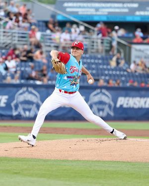 Image post by @fightins on Instagram
