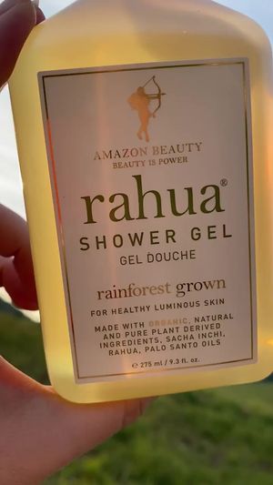 Video post by @RahuaBeauty on Facebook