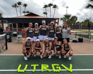 Image post by @UTRGVWmnsTennis on Facebook