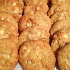 Image post by @insomniacookies on Instagram