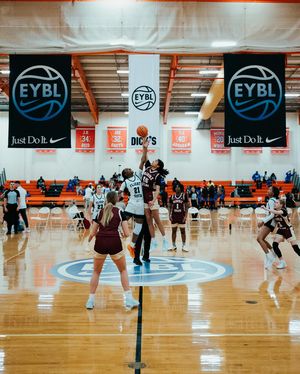Image post by @nikegirlseybl on Instagram