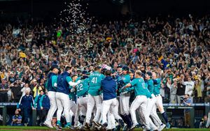 Image post by @Mariners on Twitter
