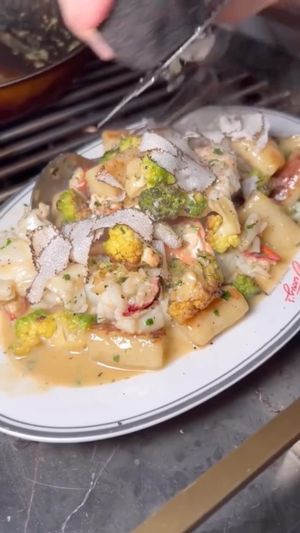 Video post by @lipsmackingfoodie on Instagram