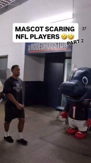 Video post by @TexansTORO1 on Facebook