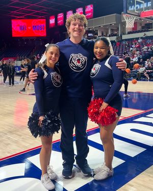 Image post by @belmont_cheer on Instagram