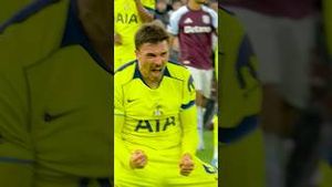 Video post by @tottenhamhotspur on YouTube