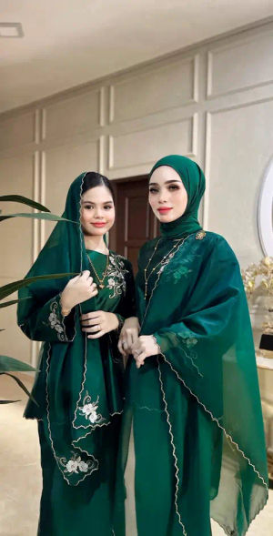 Image post by @hijabistahub on TikTok