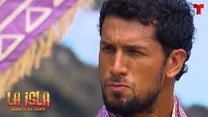 Video post by @telemundo on YouTube