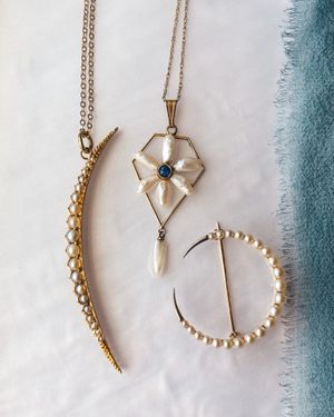 Image post by @maejeanvintage on Instagram