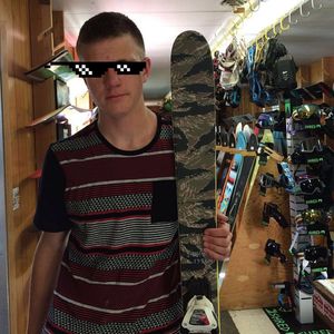 Image post by @j_skis on Instagram