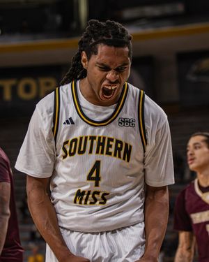 Image post by @petunia.photo on Instagram