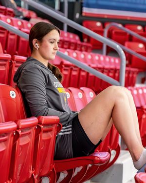 Image post by @ecachockey on Instagram