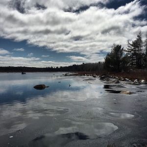 Image post by @themainemag on Instagram