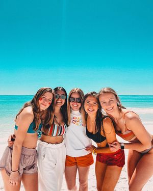 Image post by @caitiehuff on Instagram