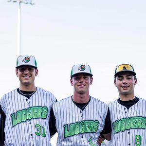 Image post by @laxloggers on Instagram