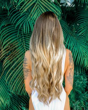 Image post by @srqhair on Instagram