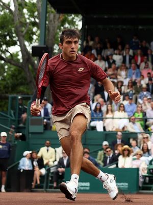 Image post by @mensclaycourt on Instagram