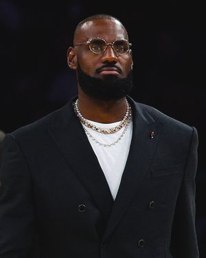 Image post by @LegionHoops on Twitter