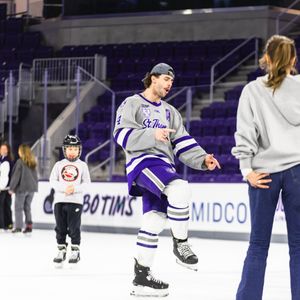 Image post by @tommiemhockey on Instagram