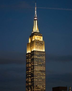 Image post by @empirestatebldg on Instagram